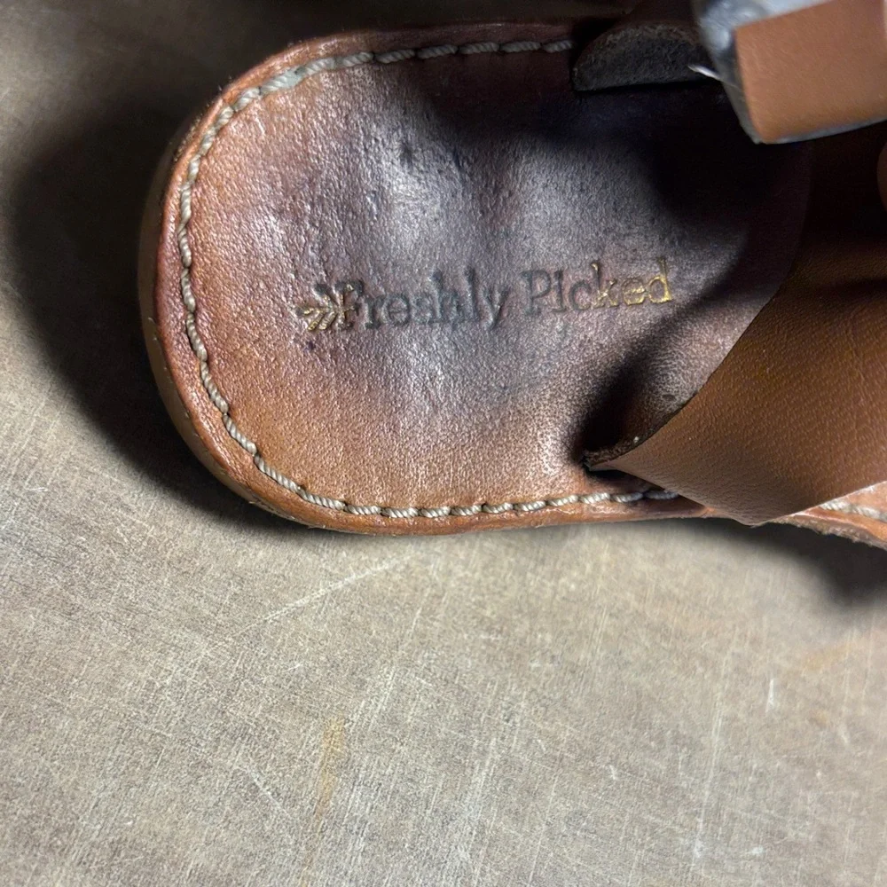 Classic Brown Leather Kids Sandals